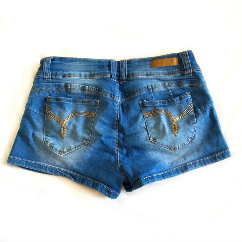 YMI Wanna Betta Butt stretchy denim shorts size 11 Juniors - Picture 2 of 11